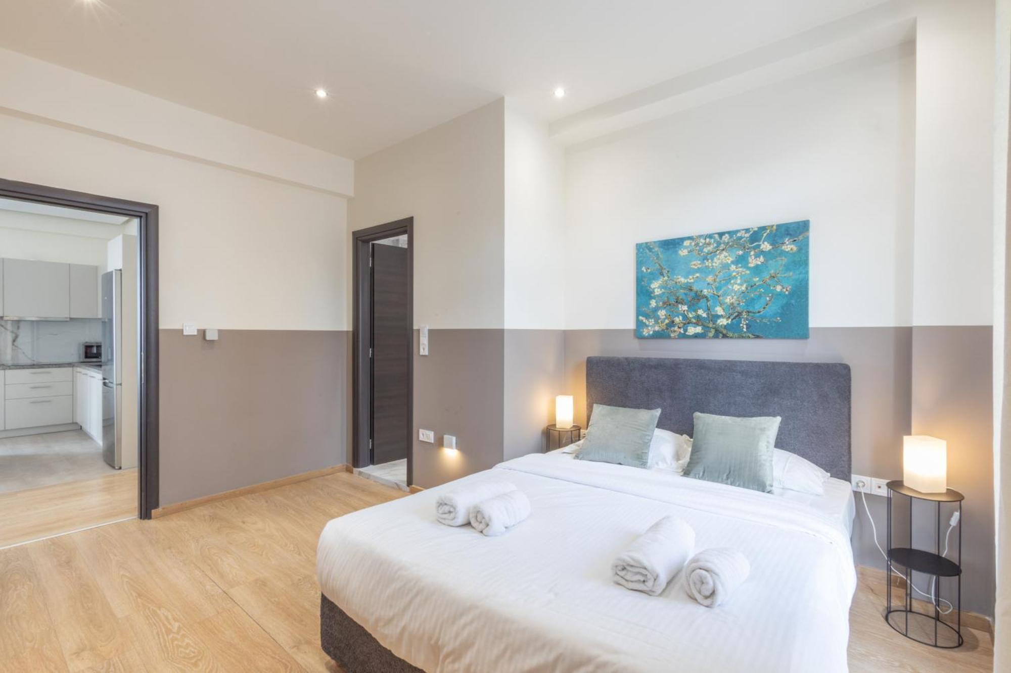 Luxurious 3-Bedroom Seaside Retreat Fully Renovated In 2025 Atina Dış mekan fotoğraf