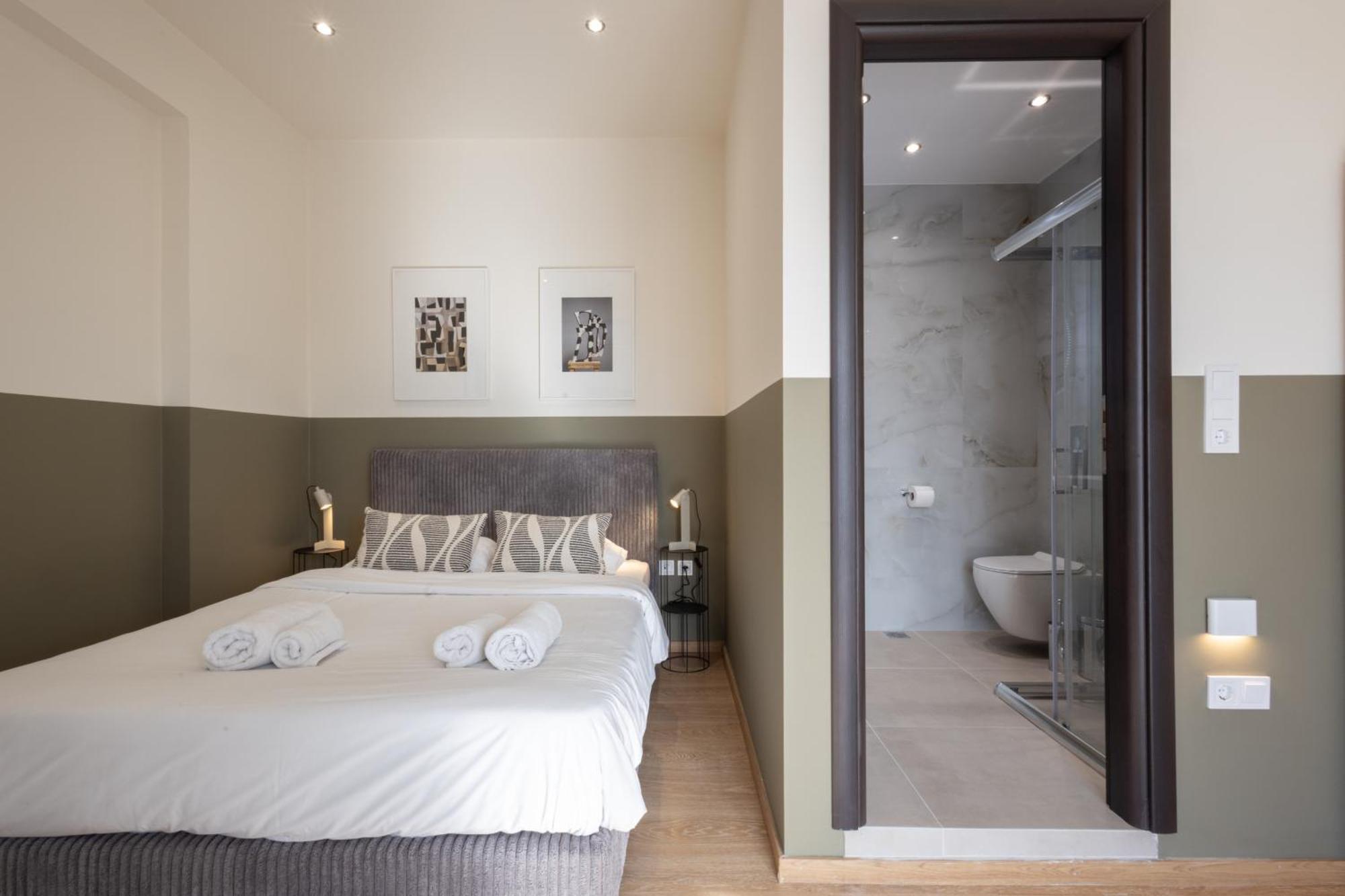 Luxurious 3-Bedroom Seaside Retreat Fully Renovated In 2025 Atina Dış mekan fotoğraf
