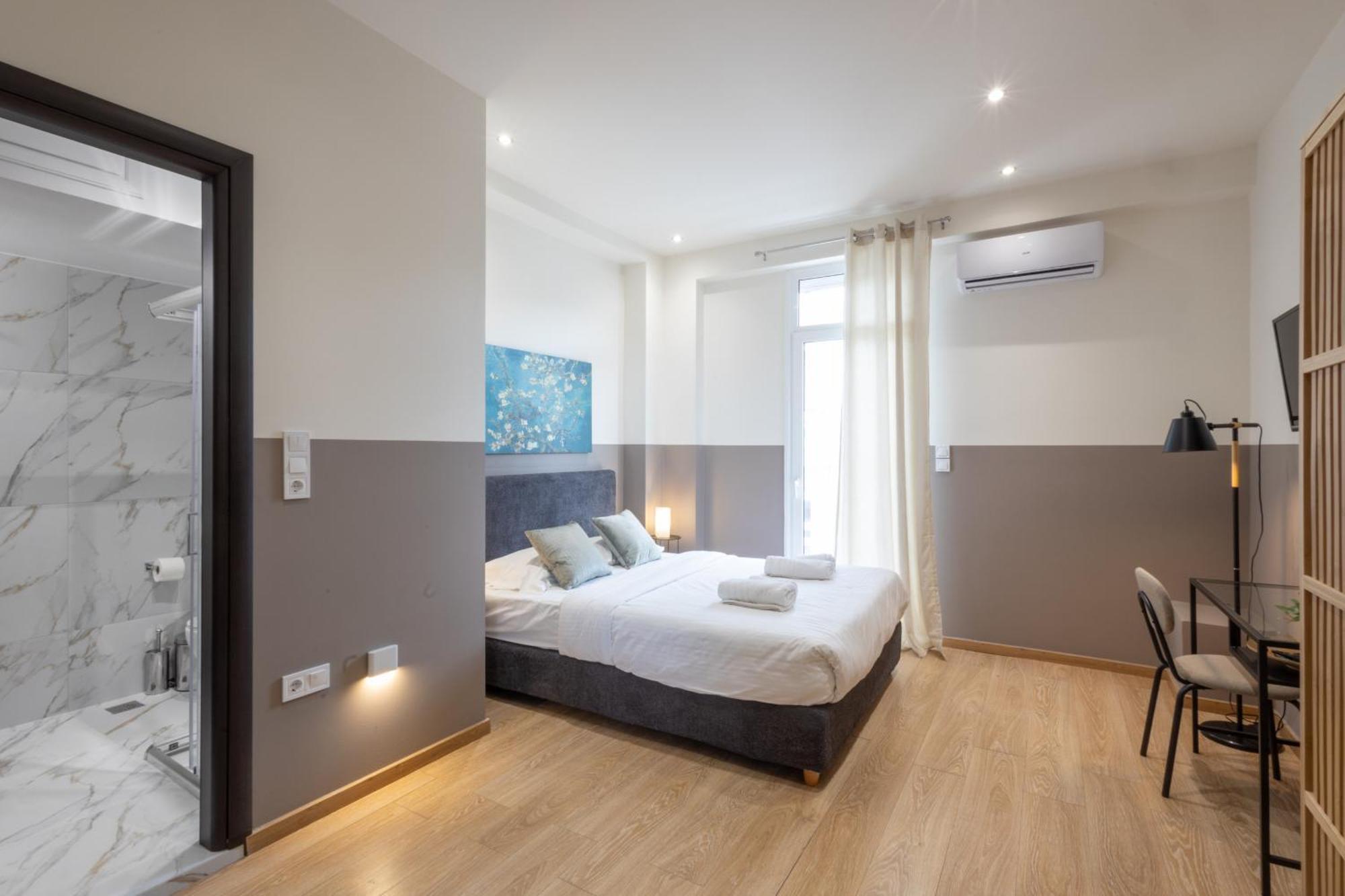 Luxurious 3-Bedroom Seaside Retreat Fully Renovated In 2025 Atina Dış mekan fotoğraf